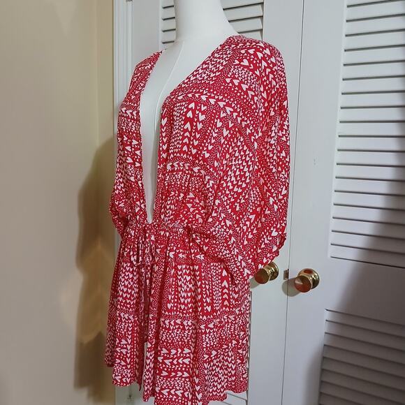 Victoria's Secret O/S Red w/white hearts cinched-tie-waist wide-half-sleeve wrap - Picture 1 of 11